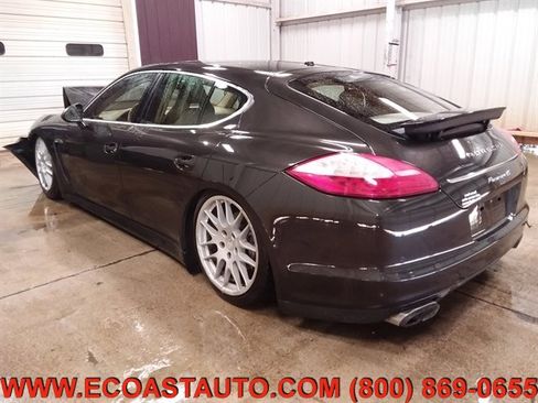 Used 2010 Porsche Panamera 4S image 5