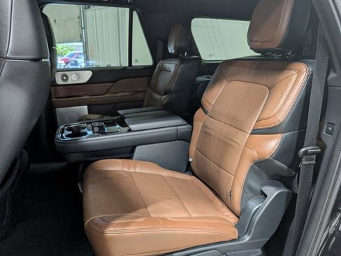 Used 2024 Lincoln Navigator L Reserve w/ Equipment Group 201A AWD/4WD image 18