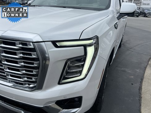 Used 2025 GMC Yukon XL Denali w/ Denali Reserve Package image 6