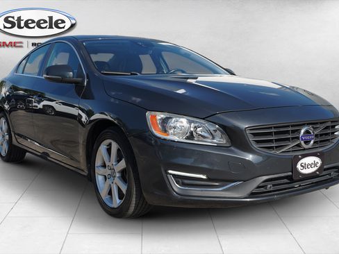 Used 2016 Volvo S60 T5 Premier w/ Convenience Package FWD image 3