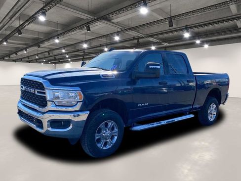 Used 2024 RAM 2500 Big Horn w/ Bed Utility Group image 2