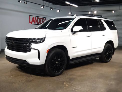 Used 2022 Chevrolet Tahoe RST w/ Sport Performance Package AWD/4WD image 3