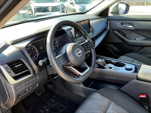 Certified 2024 Nissan Rogue SV image 8