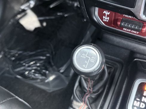 Used 2021 Jeep Wrangler Unlimited Rubicon image 49