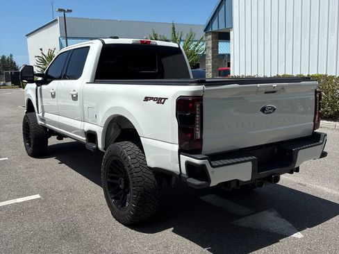 Used 2023 Ford F250 Lariat w/ Lariat Ultimate Package AWD/4WD image 9