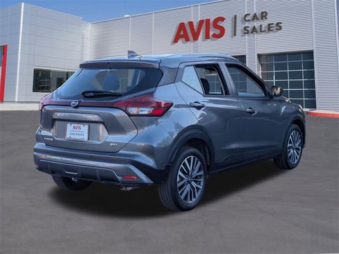 Used 2024 Nissan Kicks SV image 6