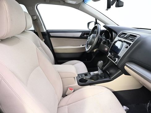 Used 2018 Subaru Outback 2.5i Premium AWD/4WD image 14