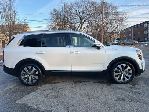 Used 2021 Kia Telluride EX w/ EX Premium Package image 6