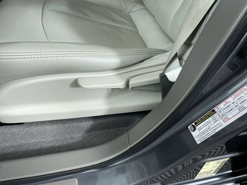 Used 2015 Nissan Leaf SV w/ LED & Quick Charge Package image 13