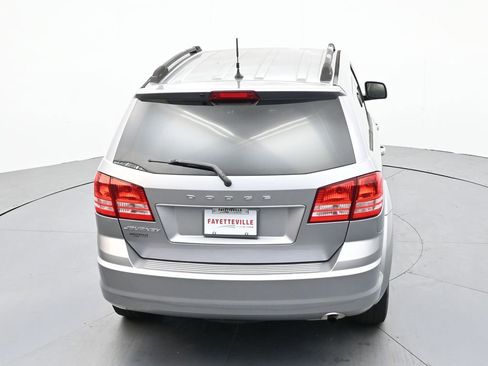 Used 2018 Dodge Journey SE image 27