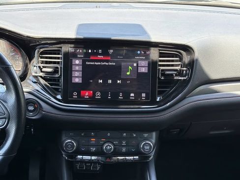 Used 2024 Dodge Durango GT RWD image 16