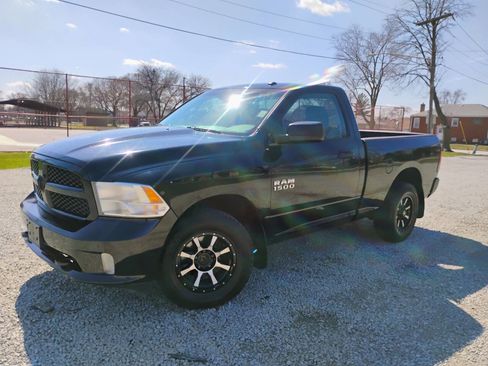 Used 2014 RAM 1500 Tradesman w/ Power & Remote Entry Group image 3