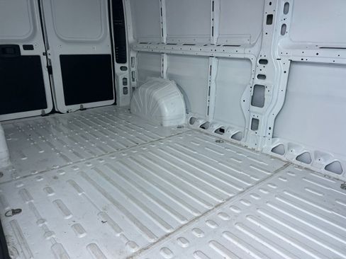 Used 2026 RAM ProMaster 2500 w/ Convenience Group FWD image 12