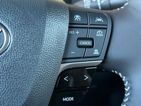 New 2026 Toyota Camry Hybrid AWD/4WD image 27