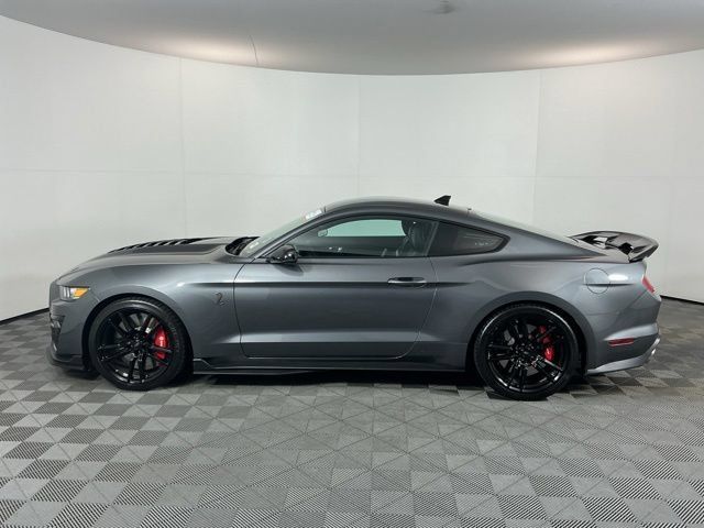 Used 2021 Ford Mustang Shelby GT500 w/ Technology Package RWD image 8