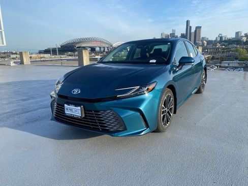 New 2026 Toyota Camry XLE FWD image 5