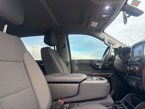 Used 2021 Chevrolet Silverado 1500 LT image 11