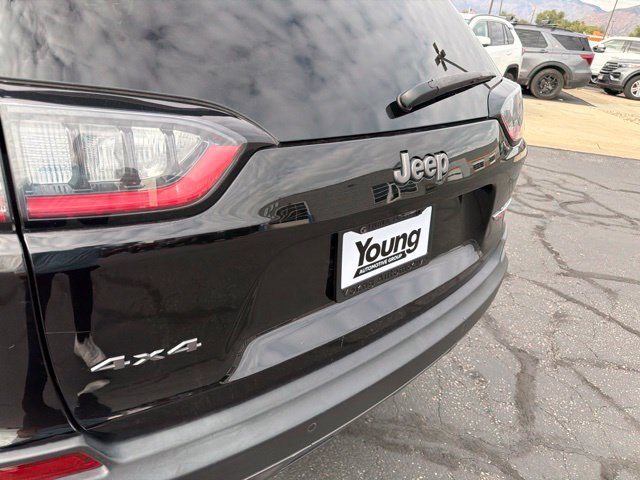 Used 2021 Jeep Cherokee Trailhawk AWD/4WD image 26
