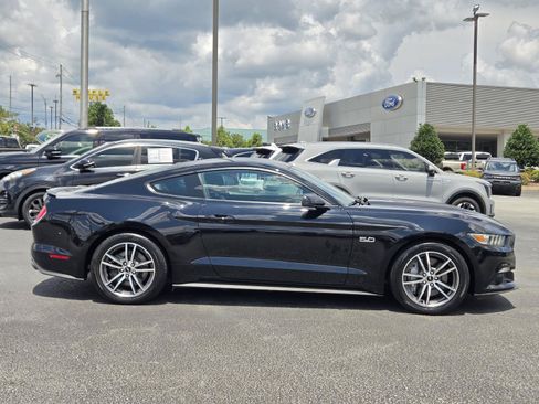 Used 2016 Ford Mustang GT Premium w/ Equipment Group 401A RWD image 7