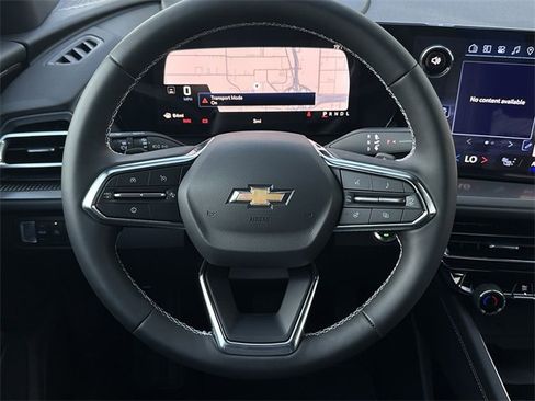 New 2026 Chevrolet Traverse LT w/ Driver Confidence Package image 11