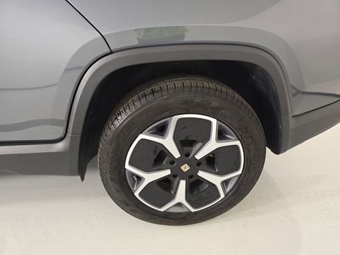 Used 2022 Rivian R1T Adventure AWD/4WD image 12