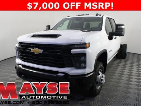 New 2026 Chevrolet Silverado 3500 W/T image 18