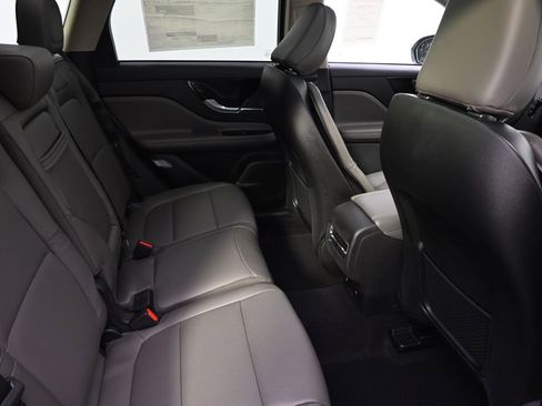 New 2026 Lincoln Corsair Premiere image 18