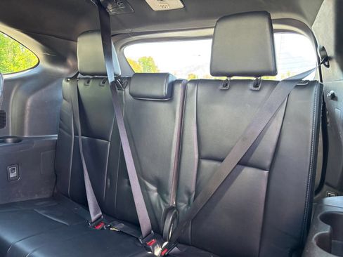 Used 2025 Toyota Highlander XSE AWD/4WD image 31