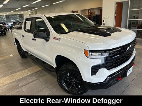 Used 2024 Chevrolet Silverado 1500 LT Trail Boss w/ Convenience Package II AWD/4WD image 14