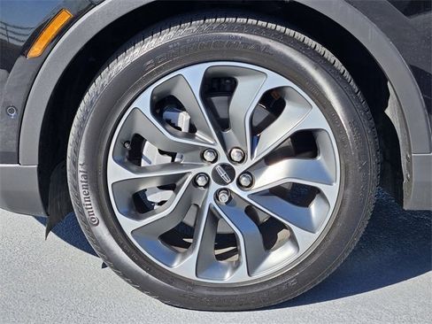 Certified 2023 Lincoln Nautilus Reserve w/ Equipment Group 201A image 10