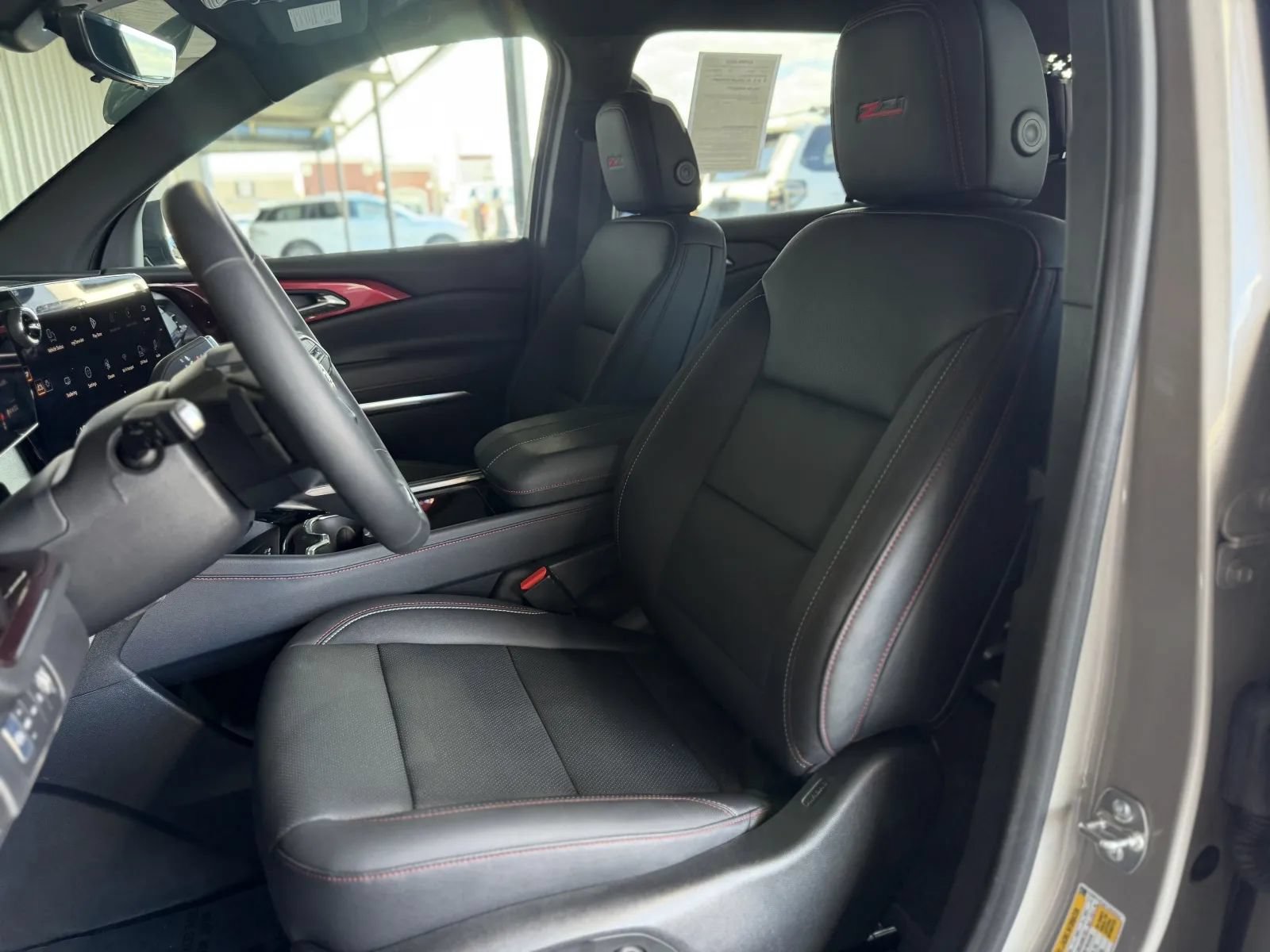 Used 2026 Chevrolet Traverse Z71 w/ Driver Confidence Package AWD/4WD image 15