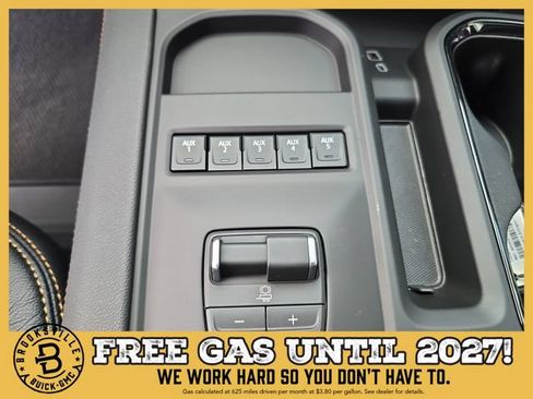 New 2026 GMC Sierra 2500 AT4 w/ Technology Package AWD/4WD image 24