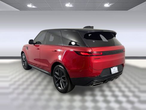 Used 2024 Land Rover Range Rover Sport SE AWD/4WD image 3