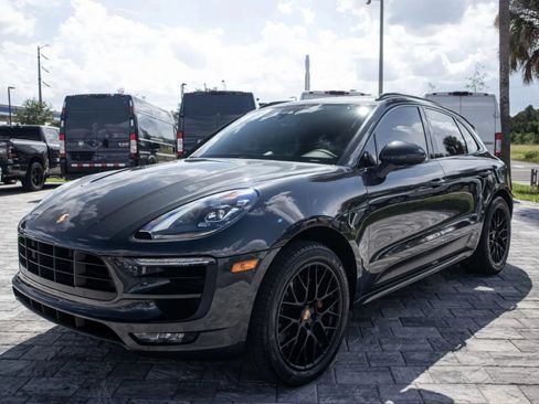 Used 2018 Porsche Macan GTS AWD/4WD image 3