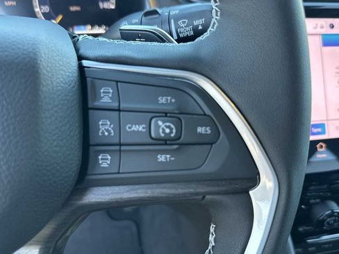 New 2025 Jeep Grand Cherokee L Limited w/ Black Appearance Package RWD image 28