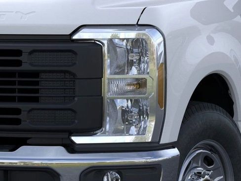 New 2026 Ford F250 XL image 18