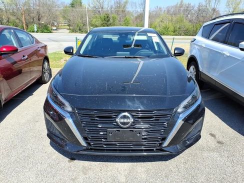 Certified 2025 Nissan Altima 2.5 SV image 2