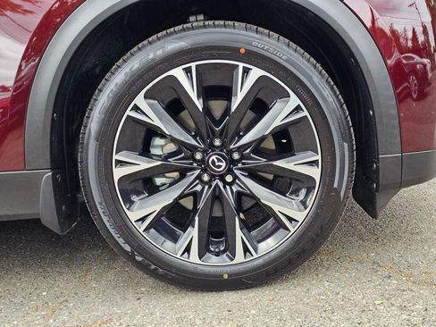 Used 2024 MAZDA CX-90 Plug-In Hybrid w/ Premium Pkg AWD/4WD image 9