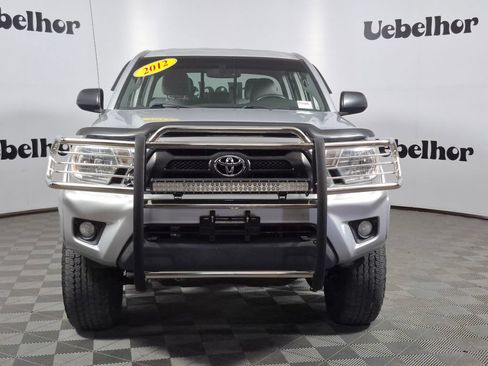 Used 2012 Toyota Tacoma 4x4 Double Cab w/ SR5 Pkg image 2