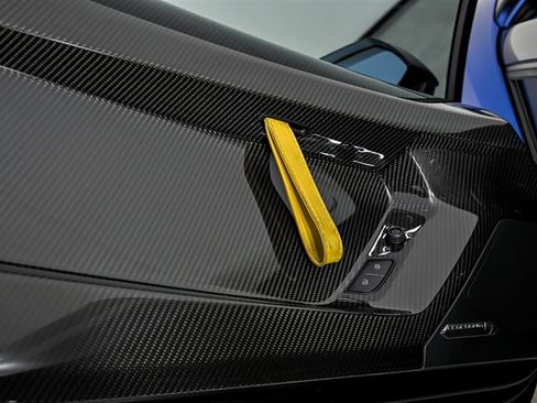 Used 2021 Lamborghini Aventador SVJ AWD/4WD image 24