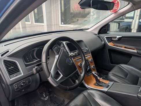 Used 2017 Volvo XC60 T6 Inscription w/ Preferred Option Package image 10