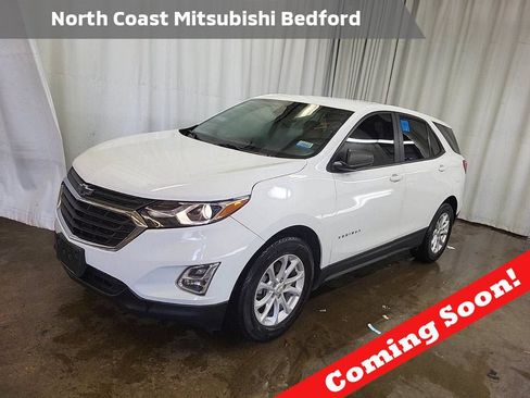 Used 2020 Chevrolet Equinox LS w/ LS Convenience Package FWD image 1
