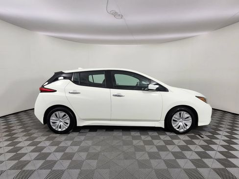 Used 2025 Nissan Leaf S FWD image 6