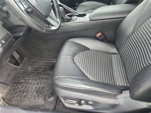 Used 2023 Toyota Camry SE image 16
