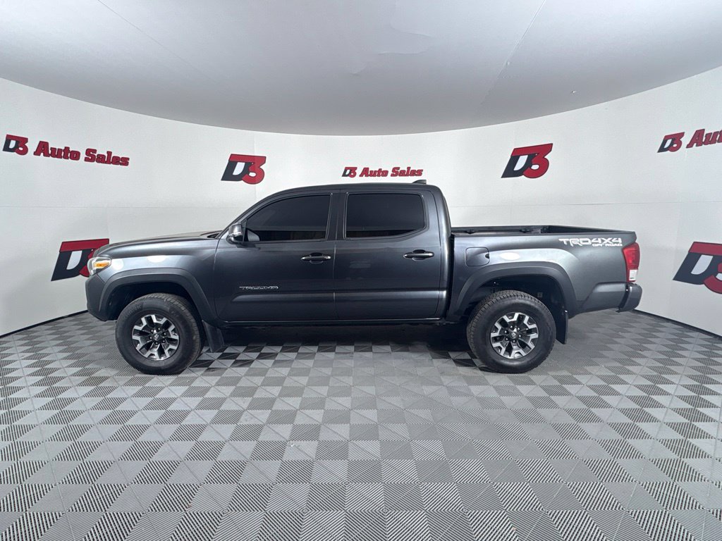 Used 2021 Toyota Tacoma TRD Off-Road w/ Technology Package AWD/4WD image 4