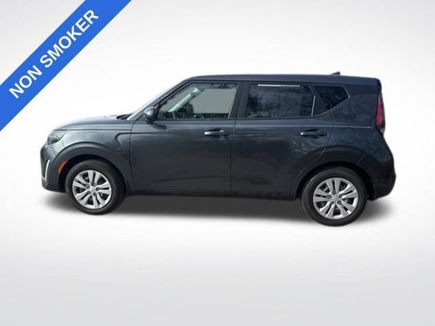 Used 2024 Kia Soul LX image 6