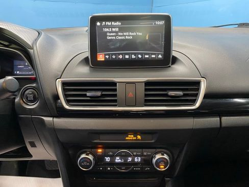 Used 2015 MAZDA MAZDA3 i Touring w/ Technology Package image 26