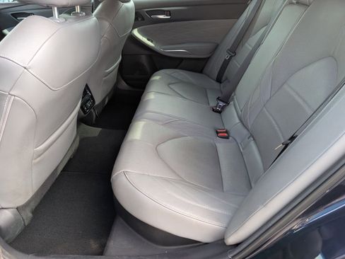 Used 2022 Toyota Avalon Limited w/ Advanced Safety Package FWD image 30