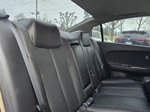 Used 2006 Nissan Altima 3.5 SE w/ (X01) Leather Pkg image 7