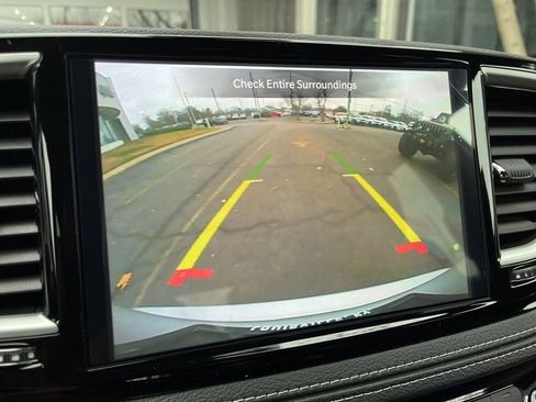 New 2026 Chrysler Pacifica Select image 4